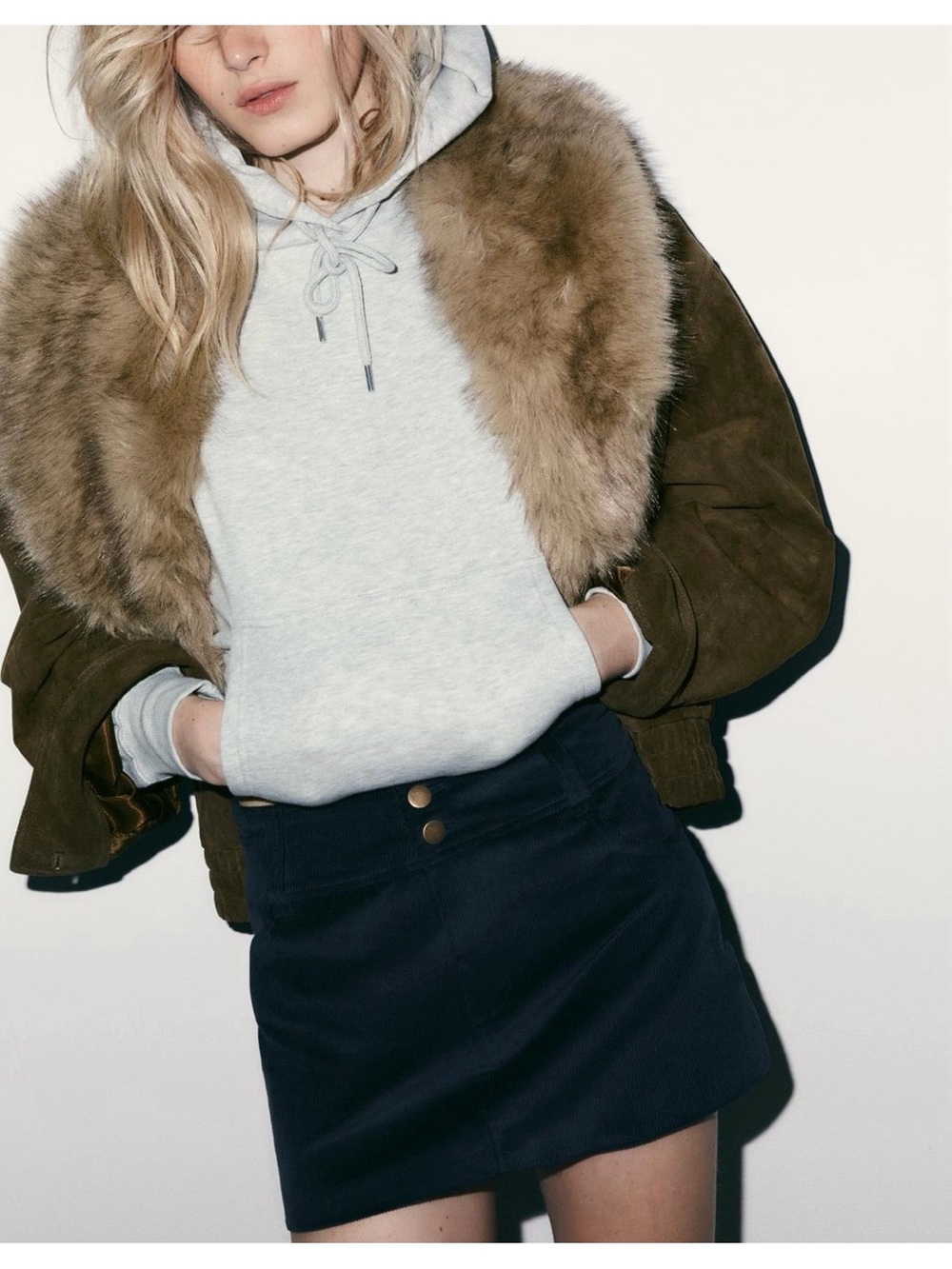 BNWT Zara Dark Blue Corduroy Mini Skirt